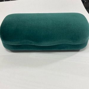 Gucci velvet deep forest green eye glasses case